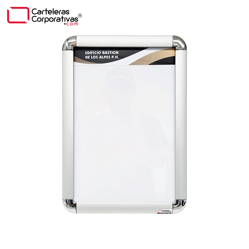 Cartelera marco abatible tamaño carta personalizada con logotipo vista frontal