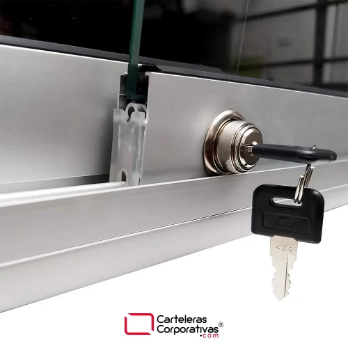 cartelera tipo vitrina magnética tamaño 80x50 cm color negro vista detalle chapa